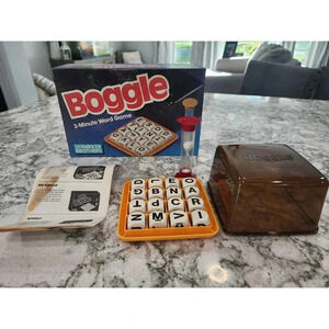 Vintage 1987 Boggle 3-Minute Word  Game Parker Brothers No.0384 Complete